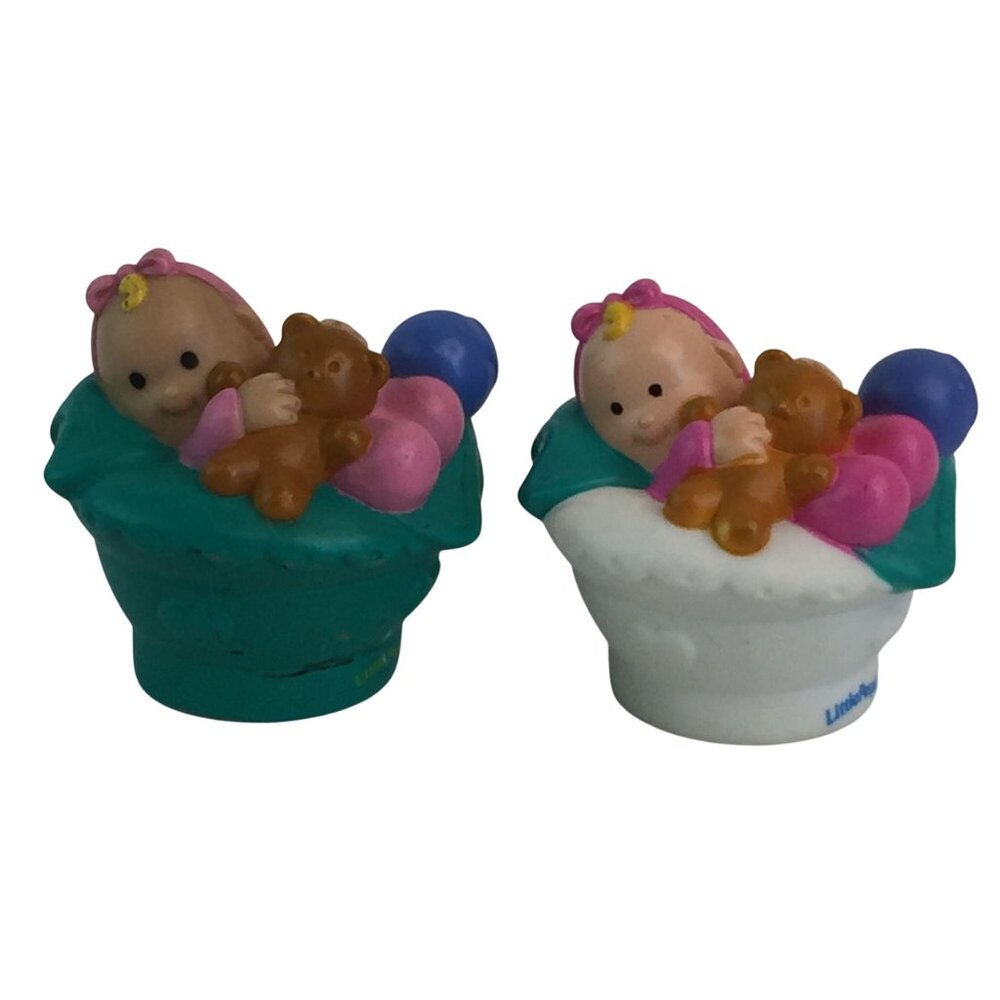 Fisher Price Little People Baby Girl In White & Green Baskets Teddy Bear‎
